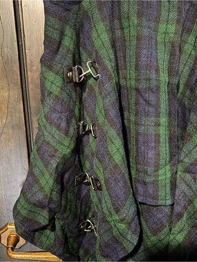 Kilt style pixie skirt buckles tartan plaid plus size black blue green